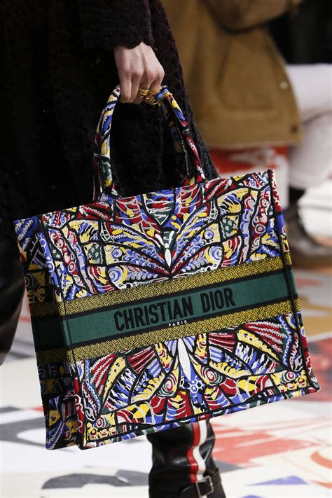 bolso christian dior tela|bolsos christian dior precios.